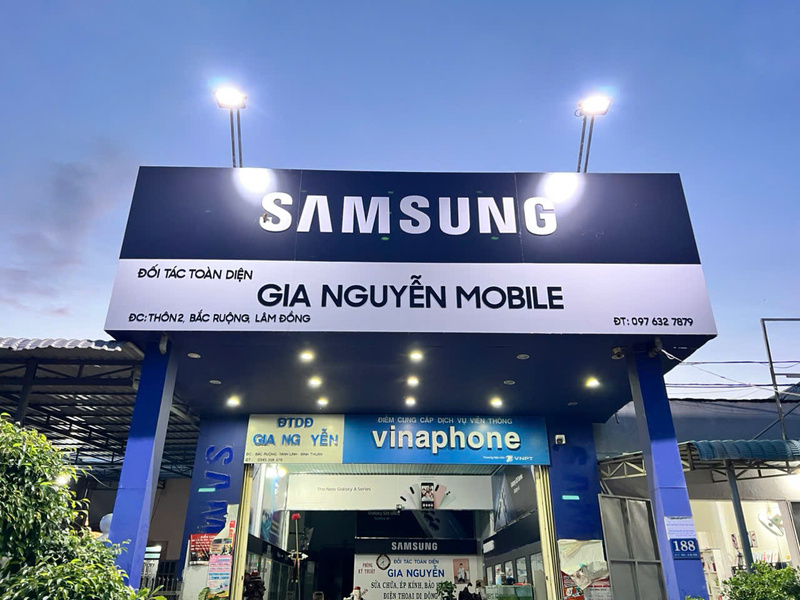 Bảng hiệu quảng cáo